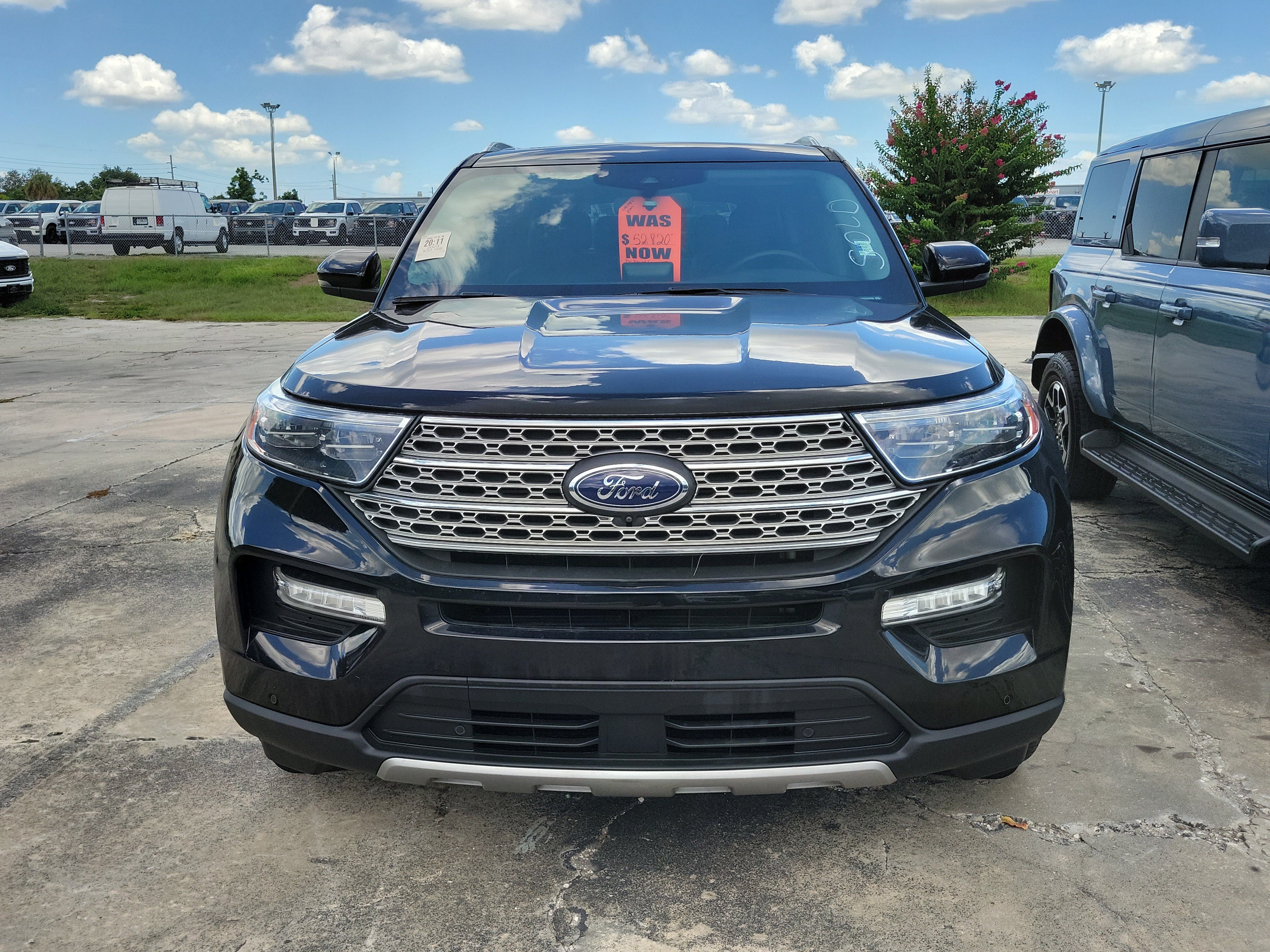Certified 2023 Ford Explorer Limited w/ Limited Technology Package RWD image 2