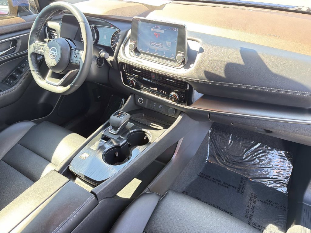 Used 2021 Nissan Rogue SV w/ Premium Package FWD image 26