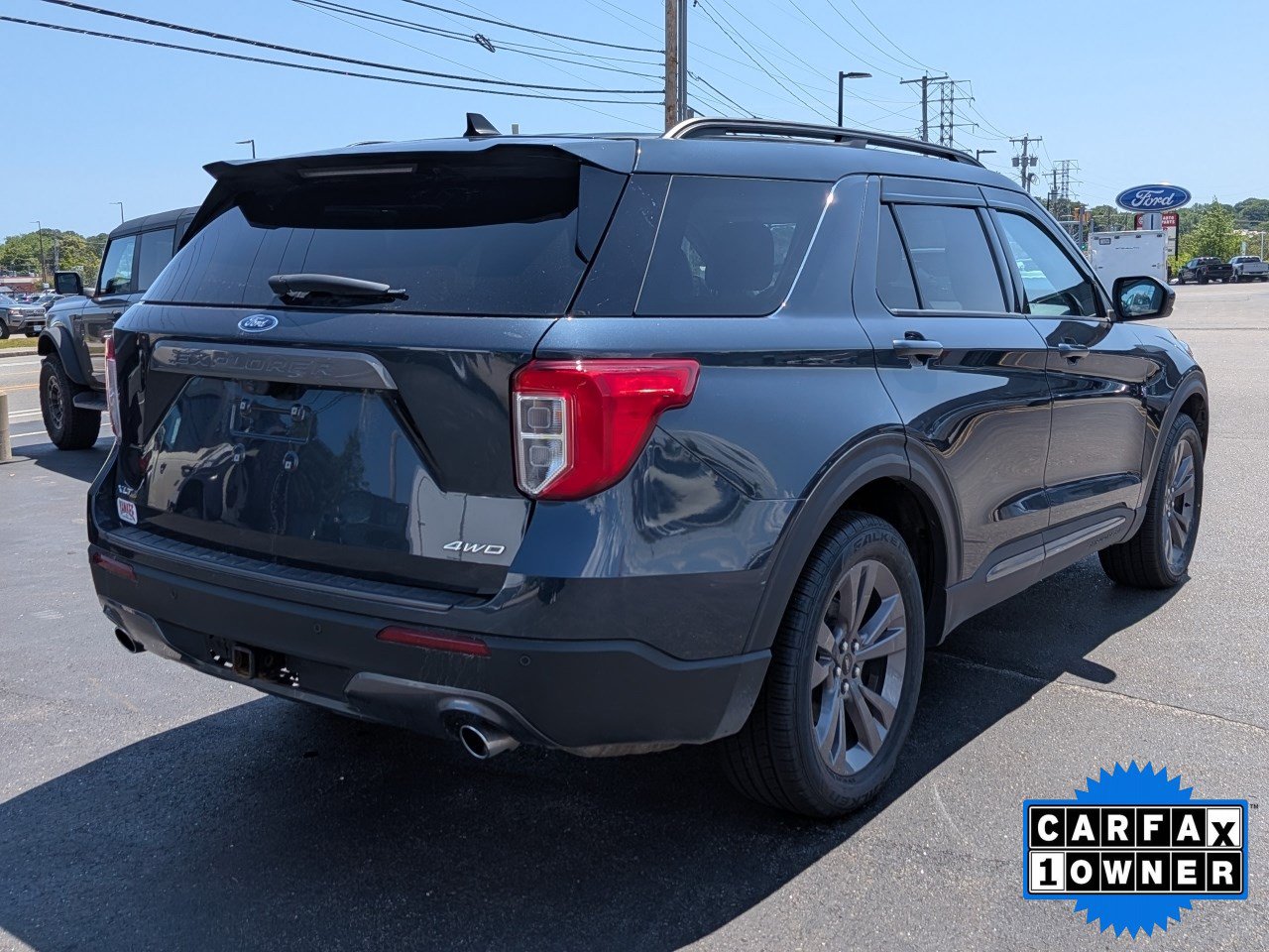 Certified 2023 Ford Explorer XLT w/ Equipment Group 202A AWD/4WD image 4