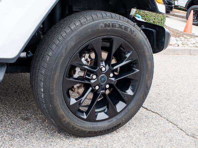 Used 2024 Jeep Wrangler Unlimited Sahara AWD/4WD image 8