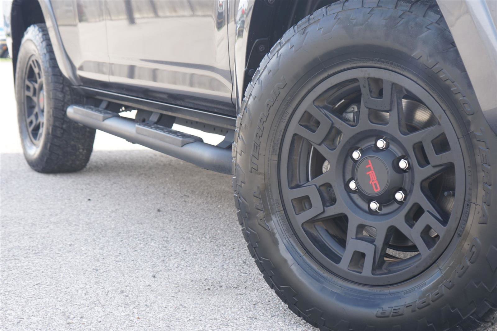 Used 2023 Toyota 4Runner SR5 Premium w/ Moonroof Package RWD image 2