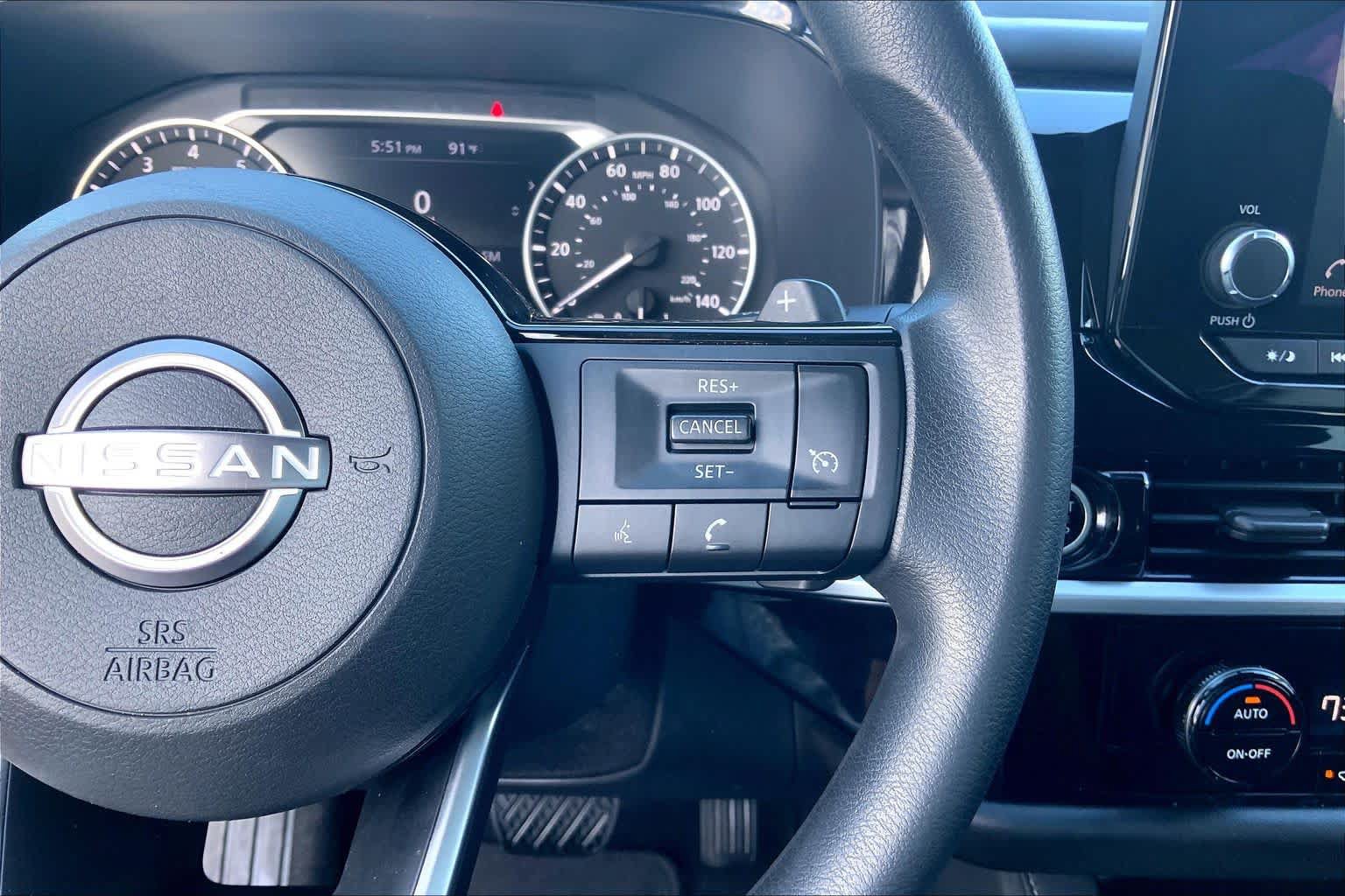 Used 2022 Nissan Pathfinder S FWD image 25