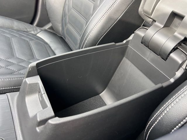 Certified 2023 Ford Escape Platinum w/ Premium Technology Package image 17