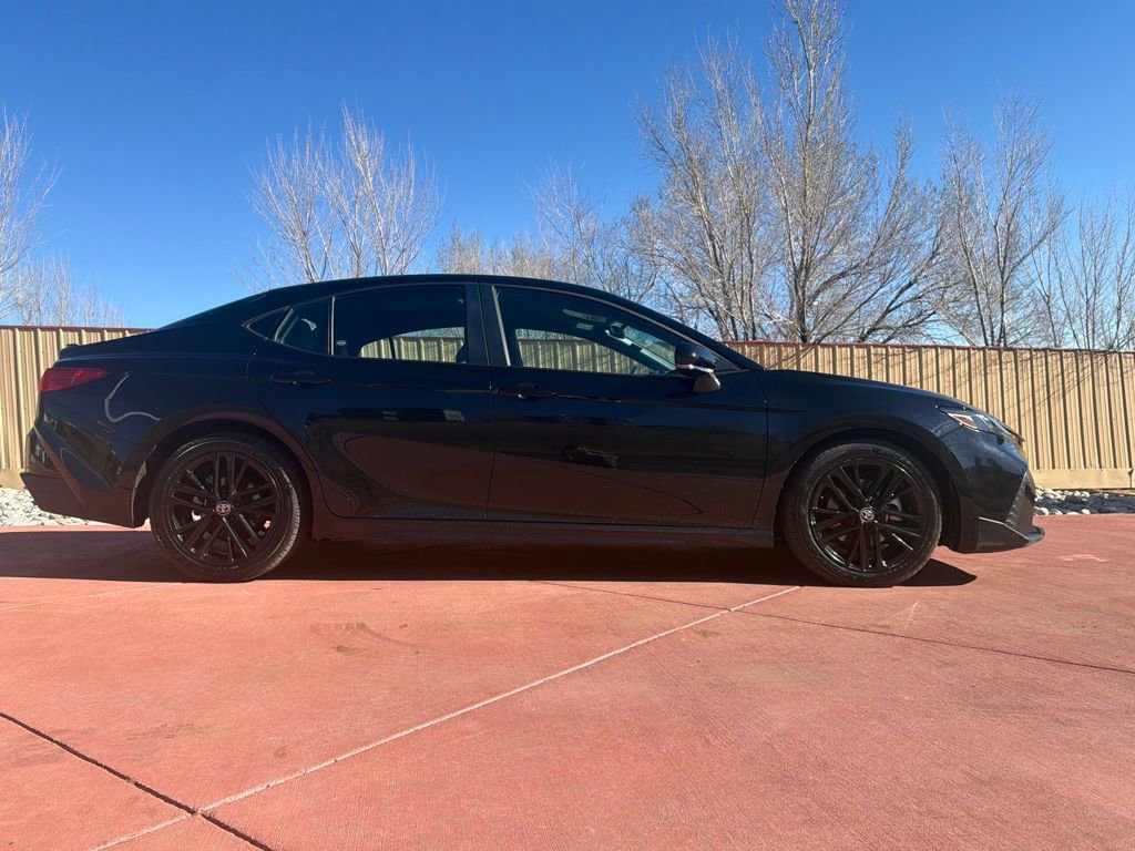 Used 2025 Toyota Camry SE FWD image 6