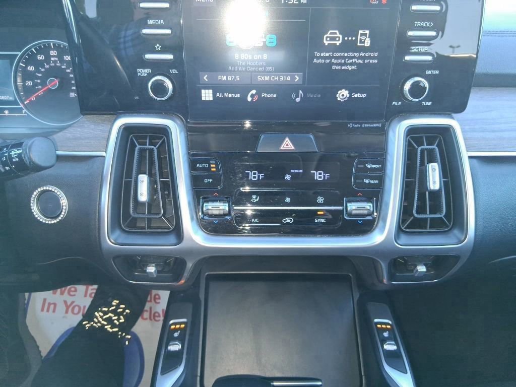 Used 2021 Kia Sorento EX image 17