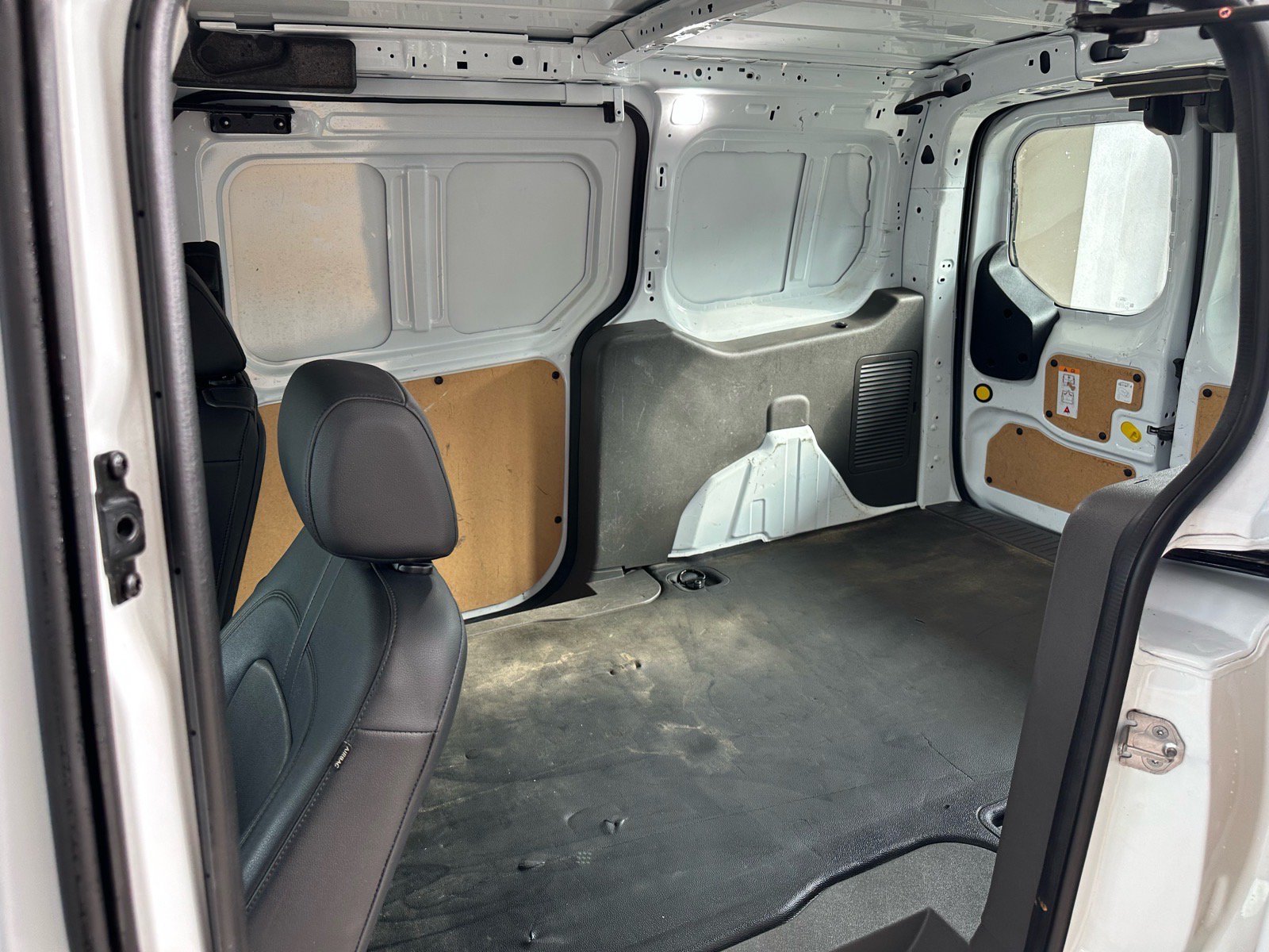 Certified 2023 Ford Transit Connect XL FWD image 21