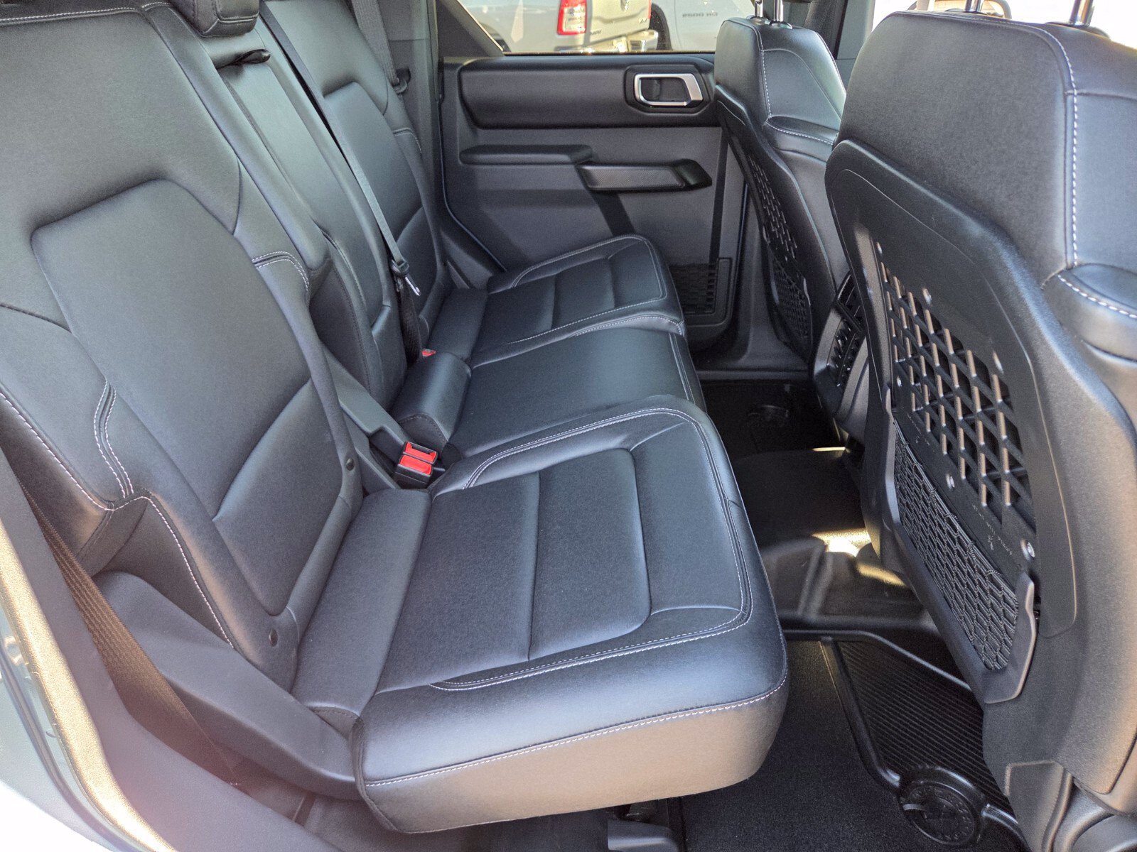 Certified 2025 Ford Bronco Badlands AWD/4WD image 14