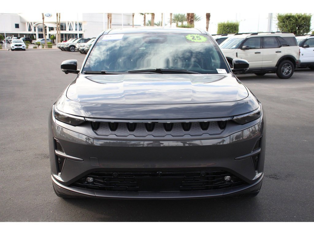 Used 2025 Jeep Wagoneer S Limited image 9