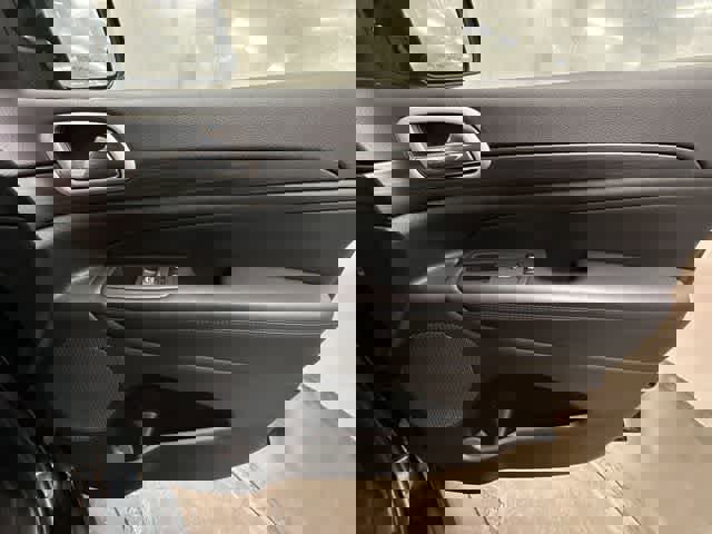 Used 2021 Jeep Grand Cherokee Laredo X image 23