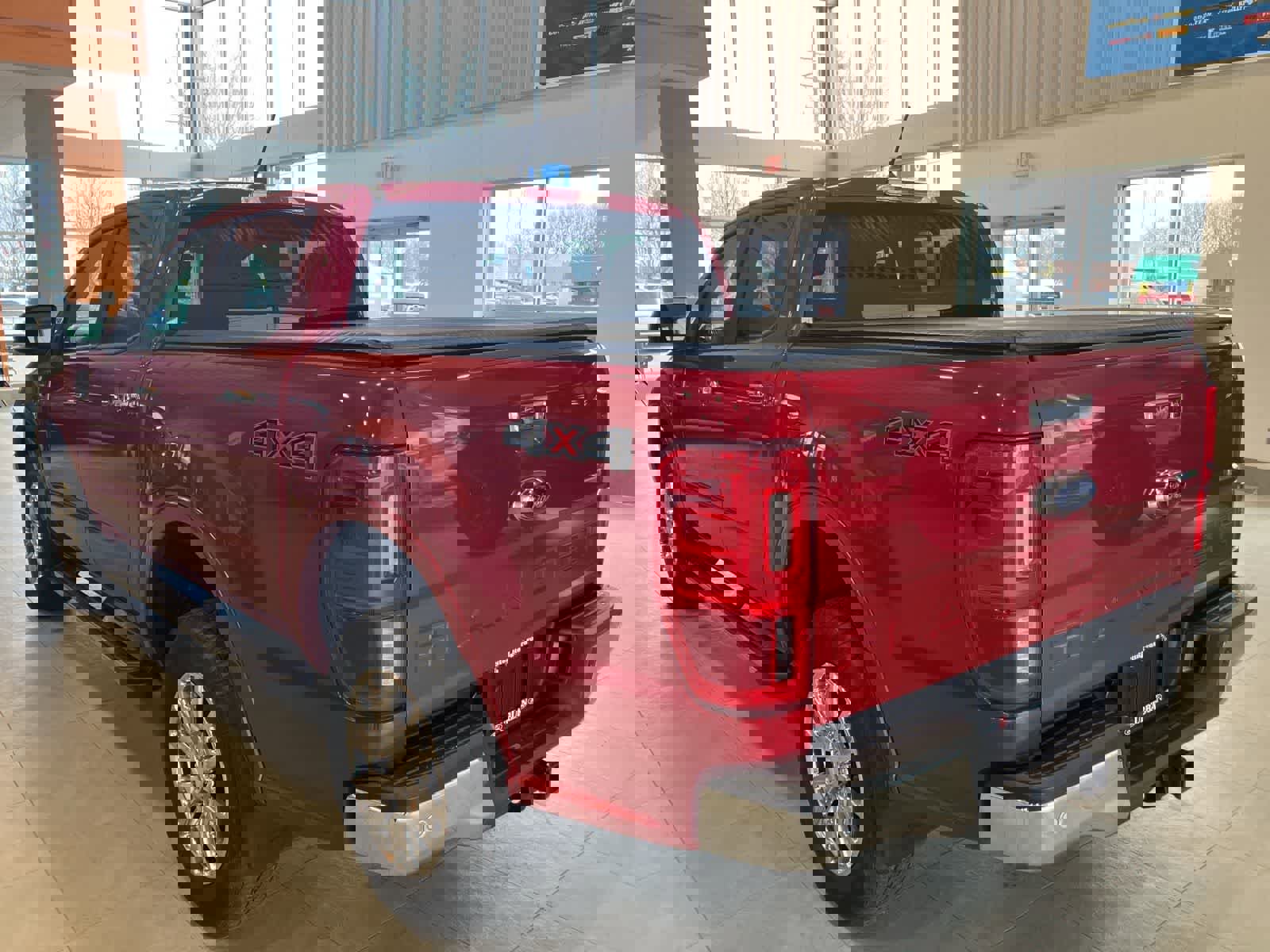 Certified 2020 Ford Ranger Lariat w/ Equipment Group 501A Mid image 3