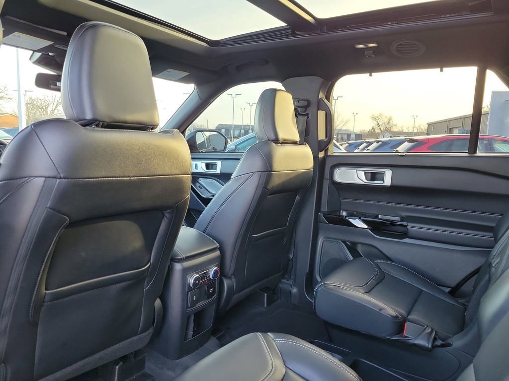 Certified 2021 Ford Explorer ST w/ Equipment Group 401A image 15