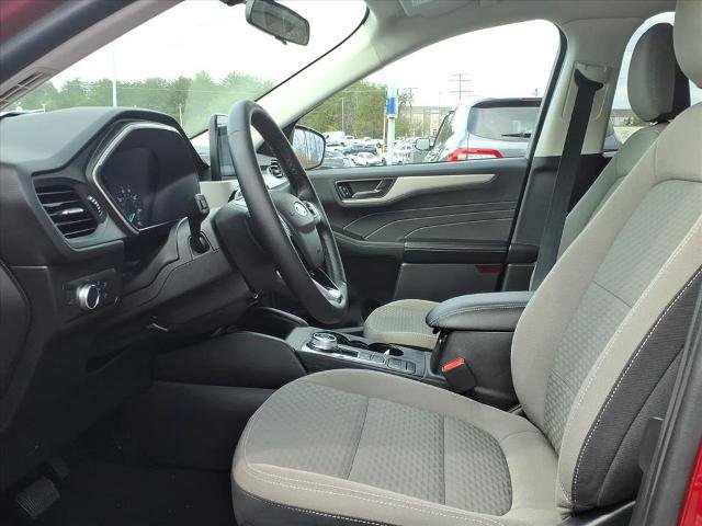 Certified 2022 Ford Escape SE w/ SE Sport Appearance Package image 13