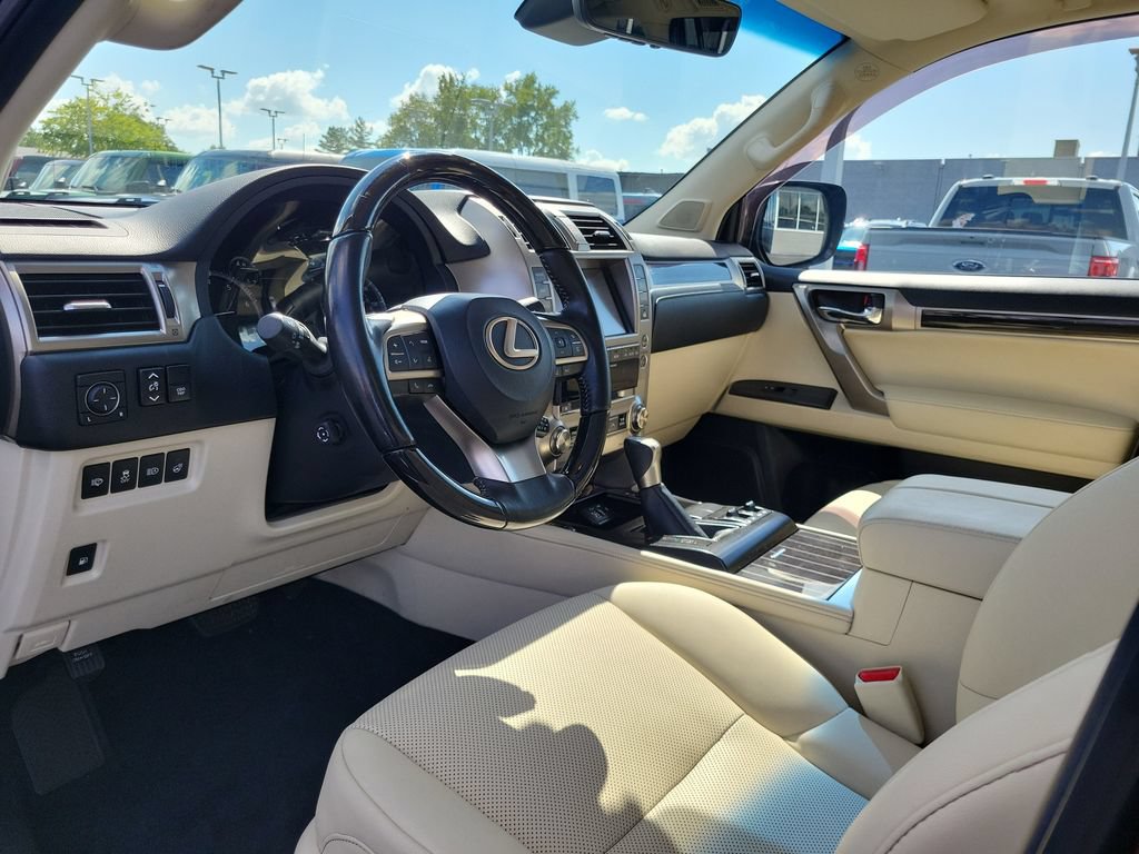 Used 2021 Lexus GX 460 Premium w/ Premium Package AWD/4WD image 21