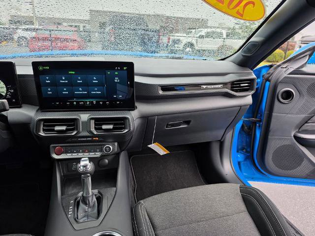 Certified 2025 Ford Mustang Coupe image 19