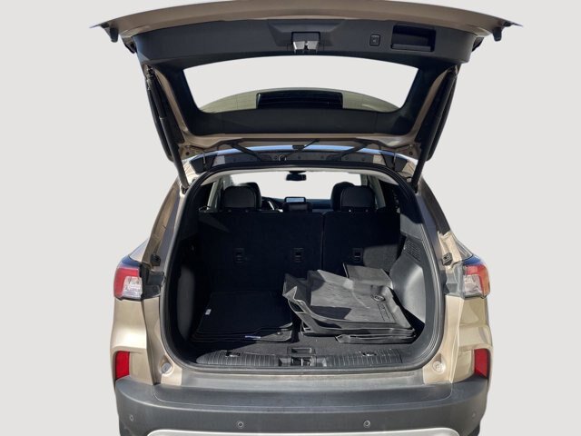 Certified 2021 Ford Escape Titanium w/ Class II Trailer Tow Package AWD/4WD image 26