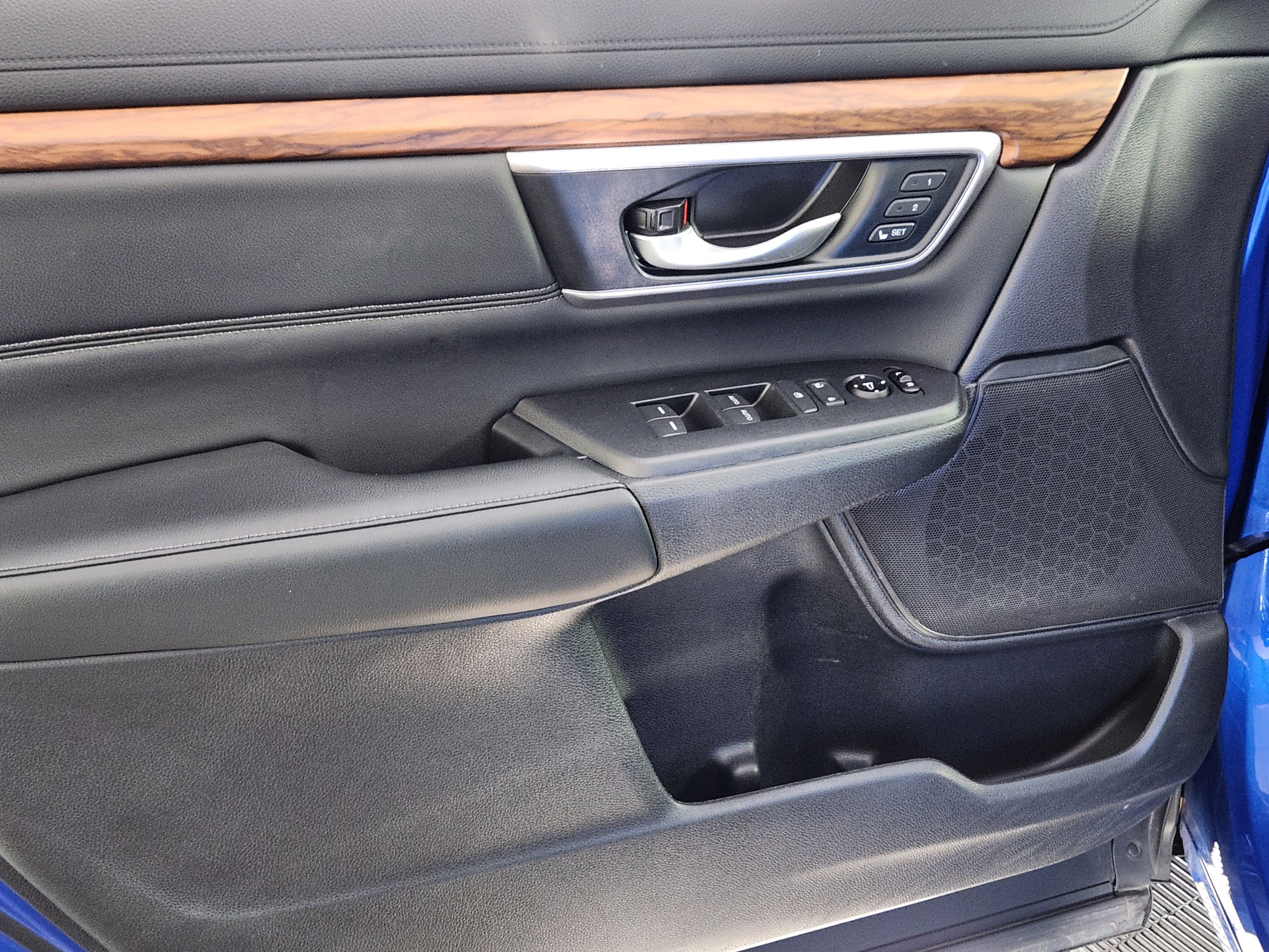 Used 2020 Honda CR-V Touring image 16