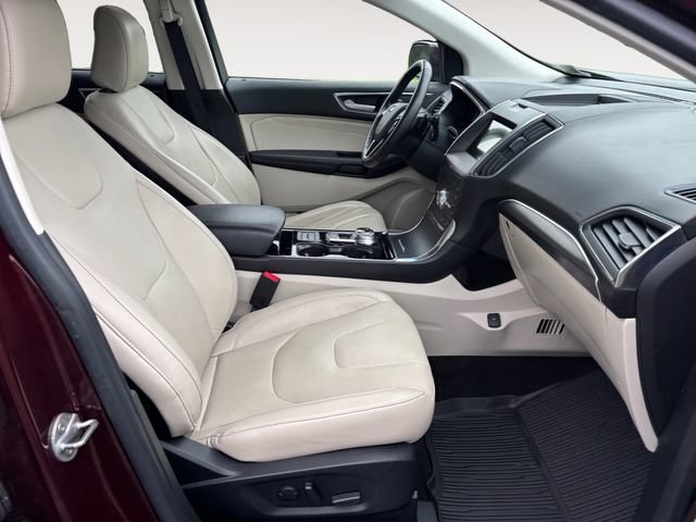 Certified 2020 Ford Edge Titanium w/ Equipment Group 301A AWD/4WD image 15