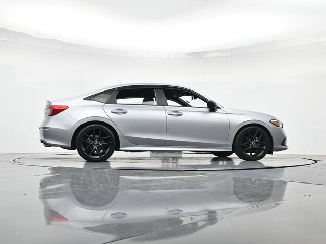 Used 2023 Honda Civic Sport image 32