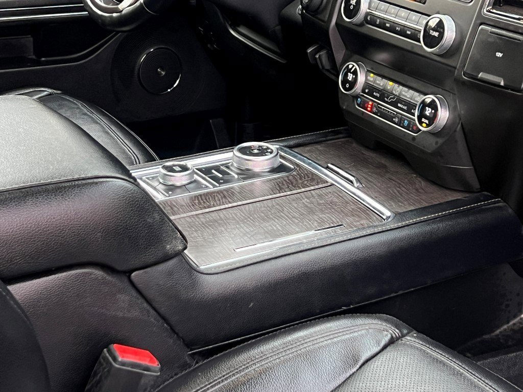 Certified 2021 Ford Expedition Limited image 11