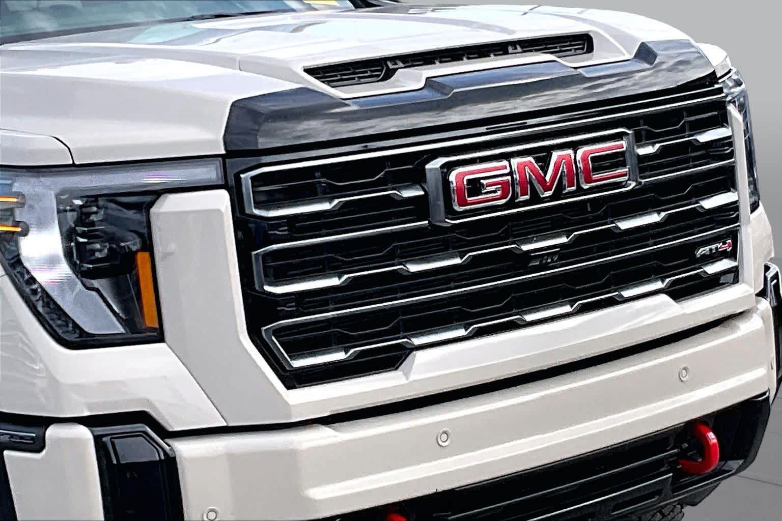 Used 2026 GMC Sierra 2500 AT4 w/ AT4 Premium Plus Package AWD/4WD image 27