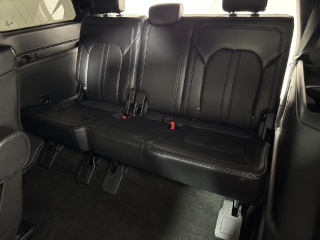 Certified 2019 Ford Expedition Limited w/ Equipment Group 302A AWD/4WD image 24