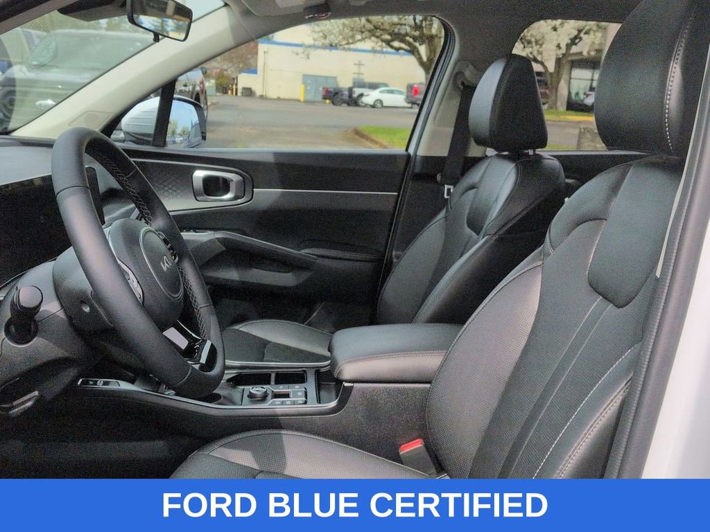 Used 2025 Kia Sorento S w/ Panoramic Sunroof Package FWD image 12