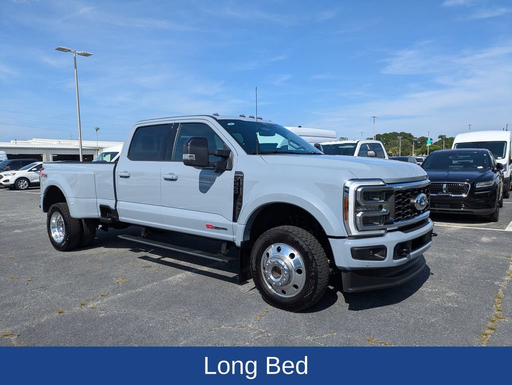 Certified 2026 Ford F450 Platinum w/ FX4 Off-Road Package AWD/4WD image 2