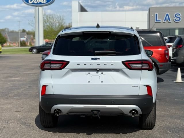 Certified 2026 Ford Escape SE w/ Class II Trailer Tow Package FWD image 46