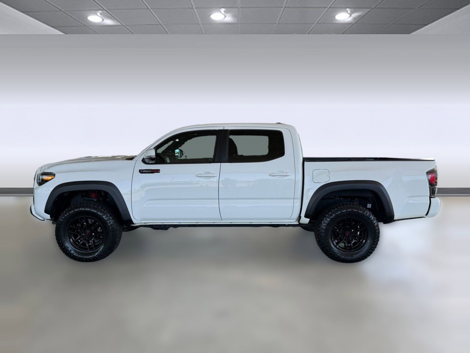 Used 2020 Toyota Tacoma TRD Pro AWD/4WD image 2