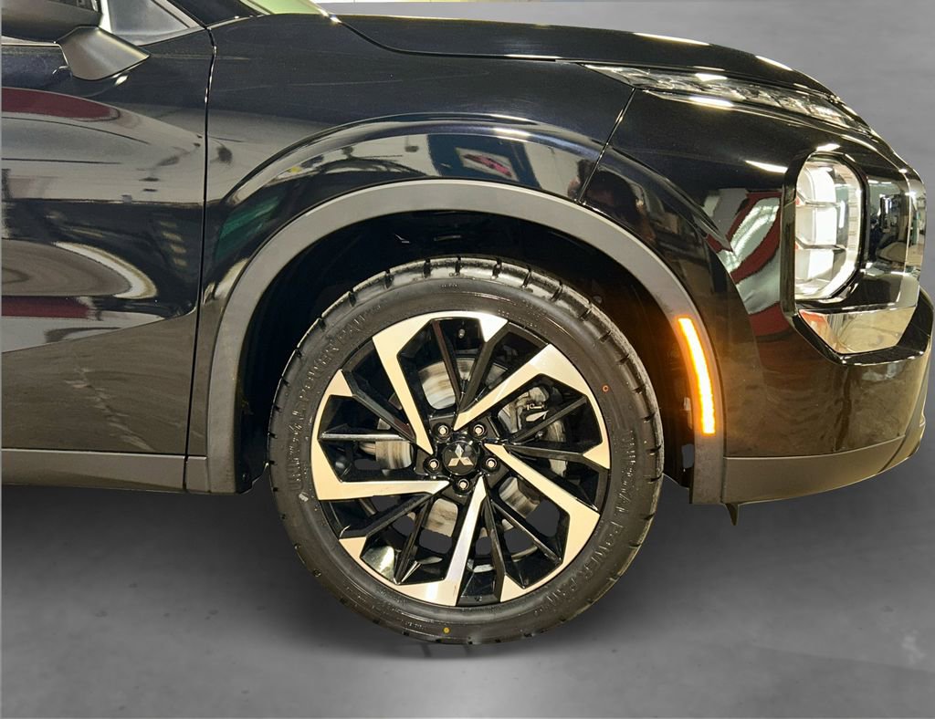 Used 2022 Mitsubishi Outlander ES AWD/4WD image 18