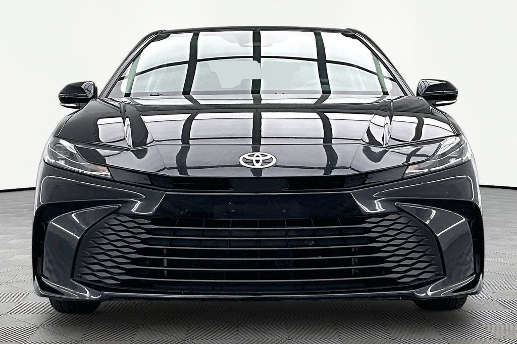 Used 2025 Toyota Camry LE FWD image 3