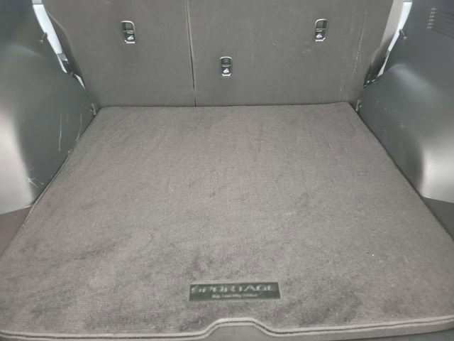 Used 2024 Kia Sportage EX image 16