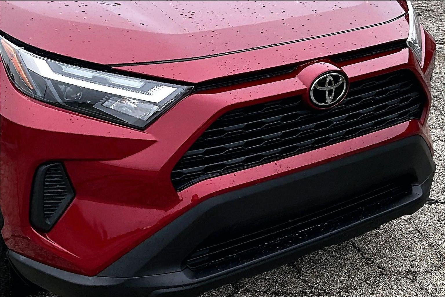 Used 2023 Toyota RAV4 LE FWD image 30