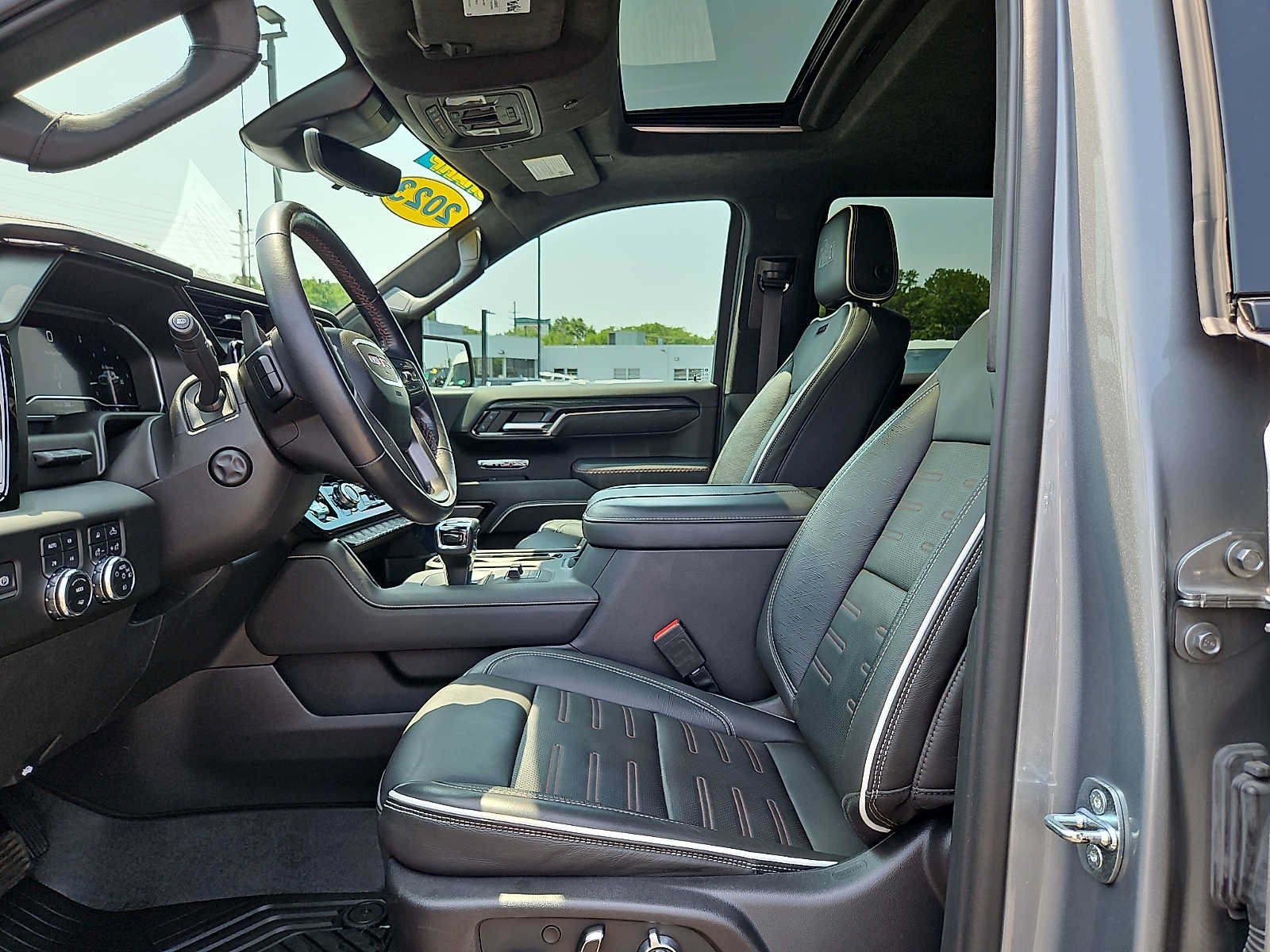 Used 2023 GMC Sierra 1500 AT4X w/ AT4X AEV Edition AWD/4WD image 13