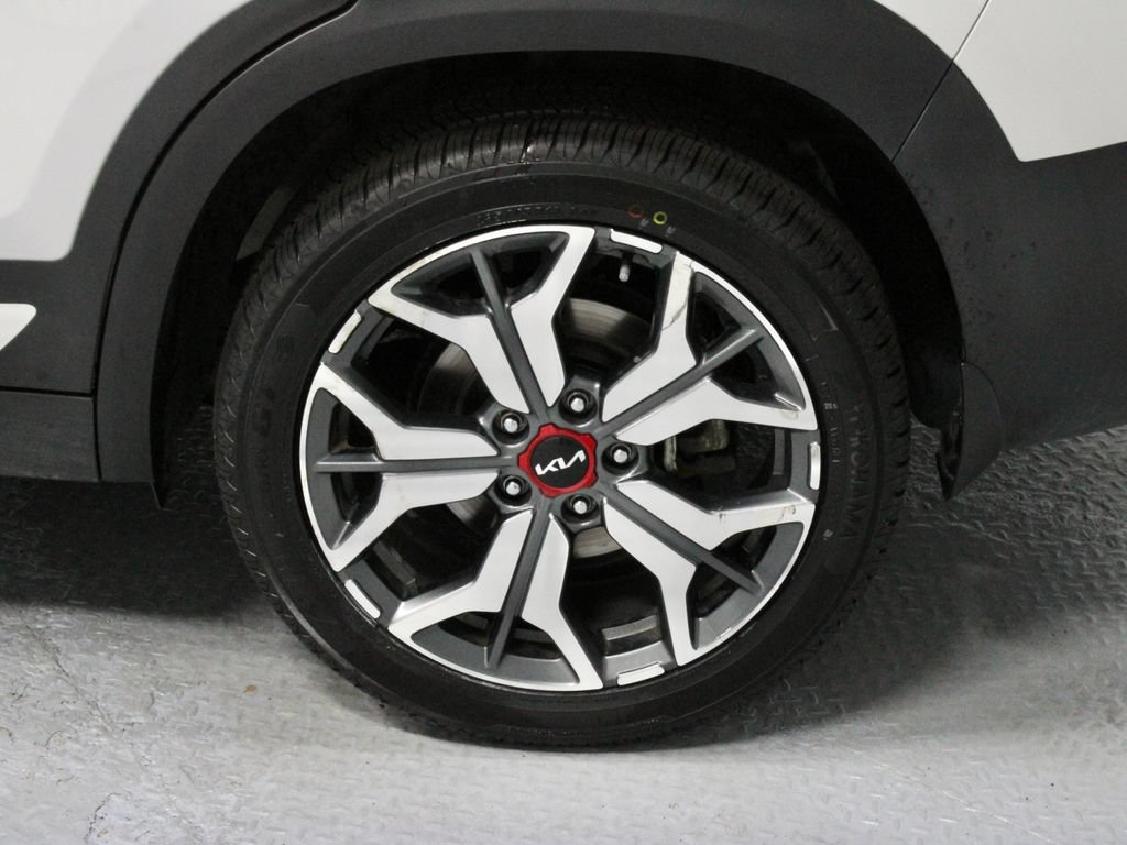 Used 2023 Kia Seltos SX w/ SX Sunroof Package AWD/4WD image 21