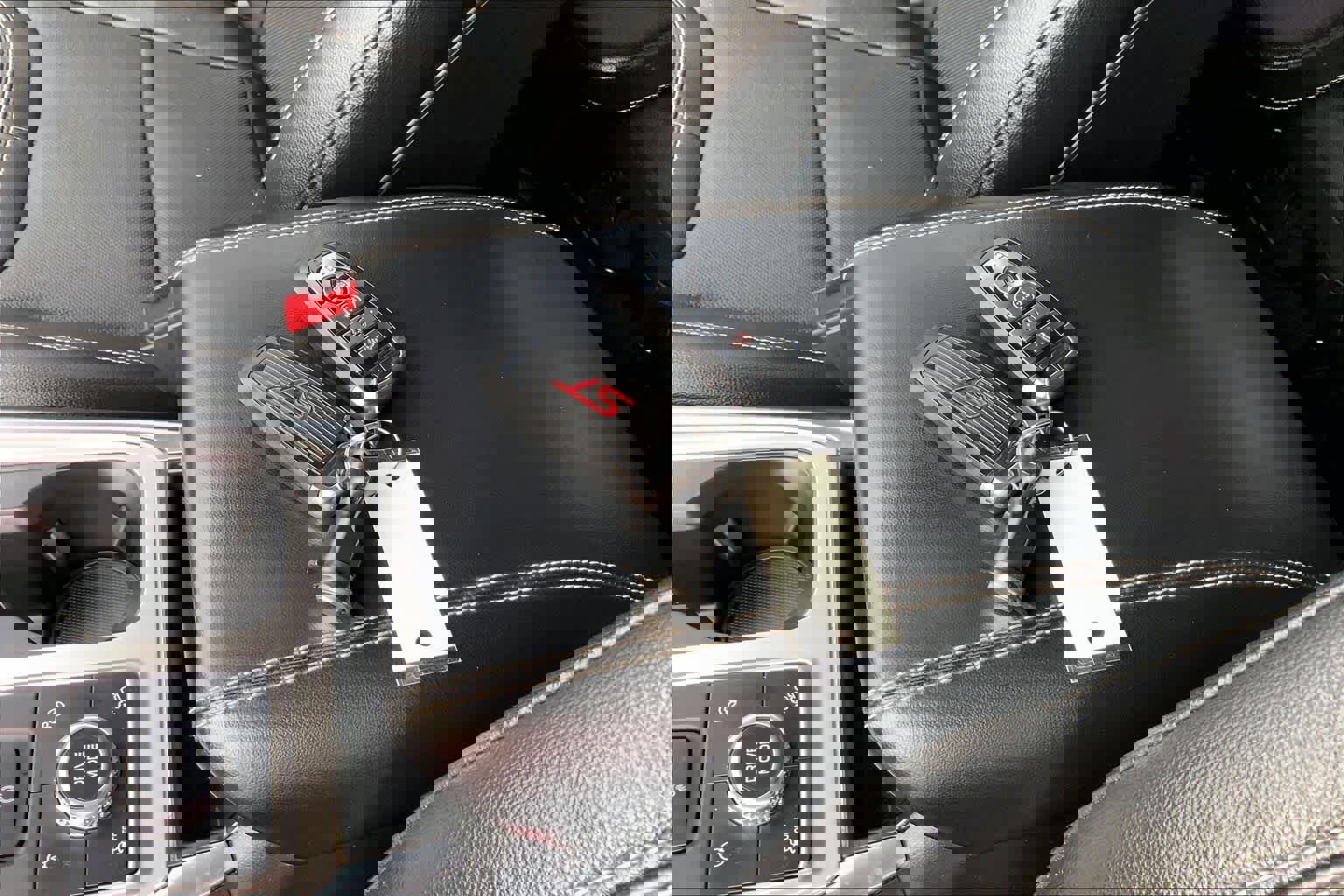 Certified 2020 Ford Explorer ST w/ Premium Technology Package image 14