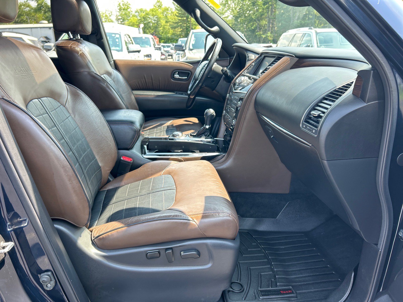 Used 2020 Nissan Armada Platinum w/ Platinum Reserve Package AWD/4WD image 19