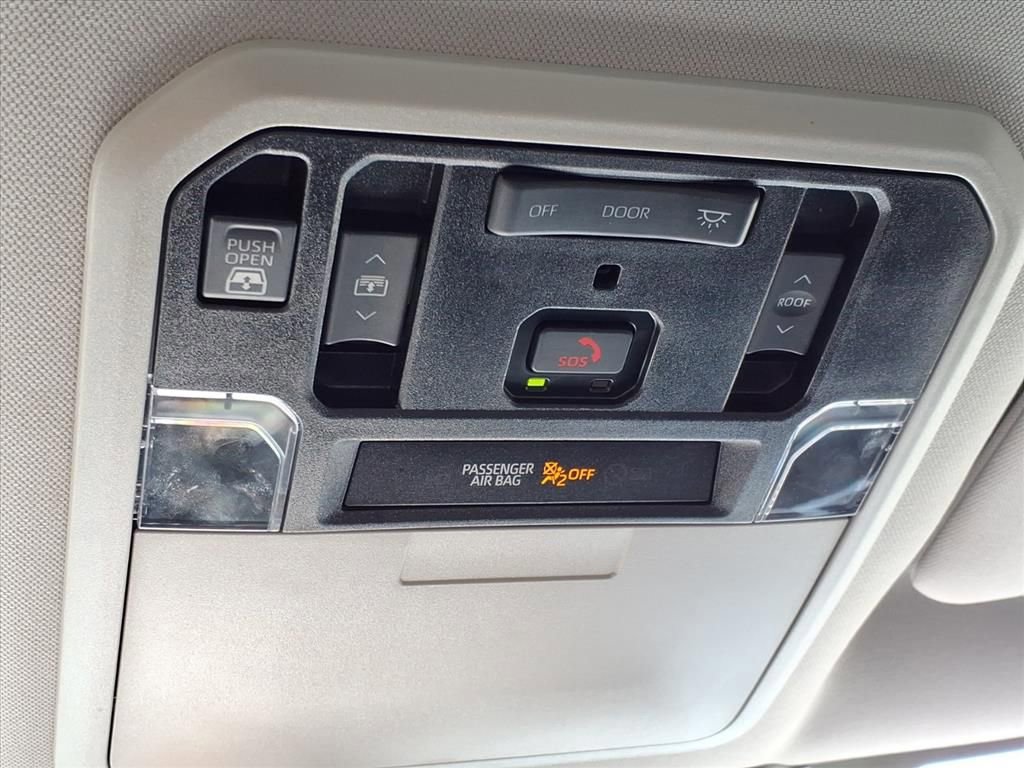 Used 2022 Toyota Tundra Limited w/ Power Package image 24