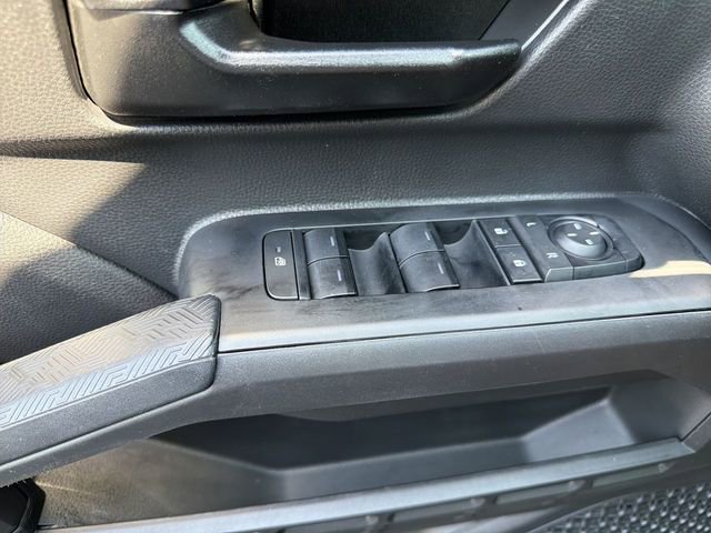 Used 2025 Toyota Tacoma SR5 AWD/4WD image 22