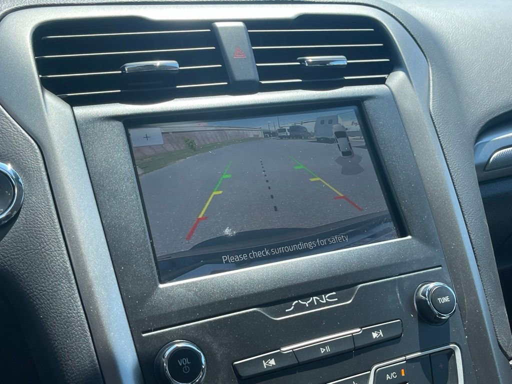 Certified 2020 Ford Fusion SE FWD image 39