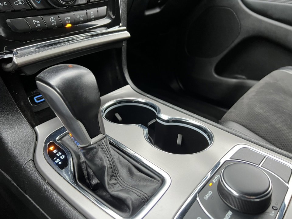 Used 2022 Jeep Grand Cherokee Laredo X image 29