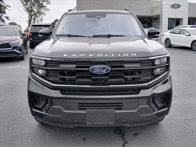 Certified 2025 Ford Expedition Max Active RWD image 9