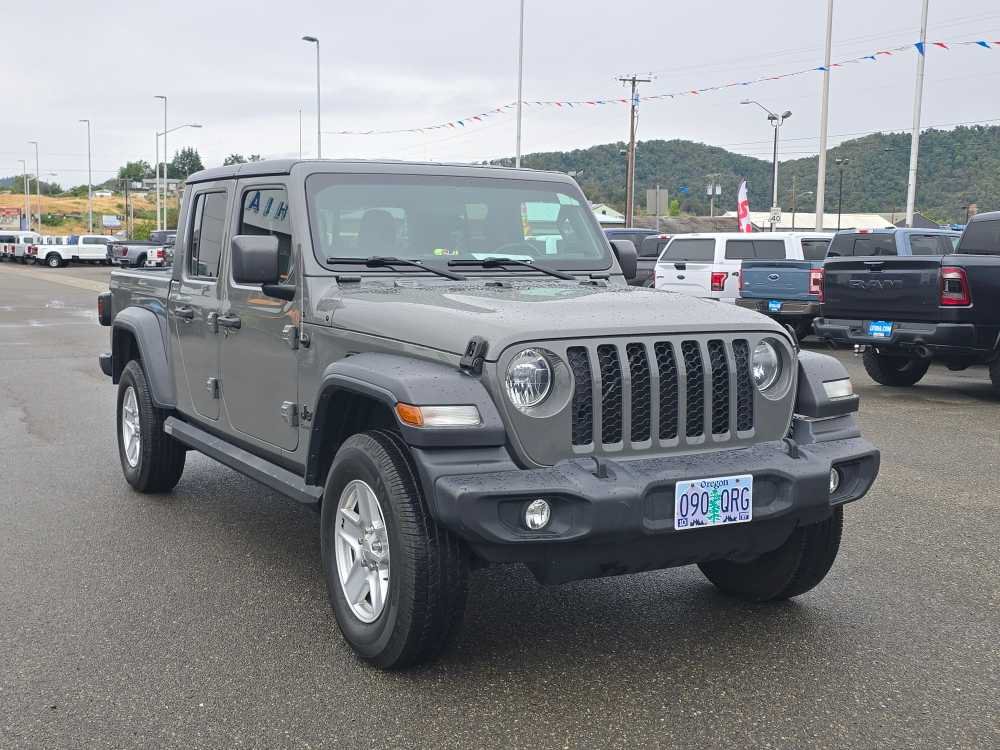 Used 2020 Jeep Gladiator Sport w/ Quick Order Package 24S AWD/4WD image 18
