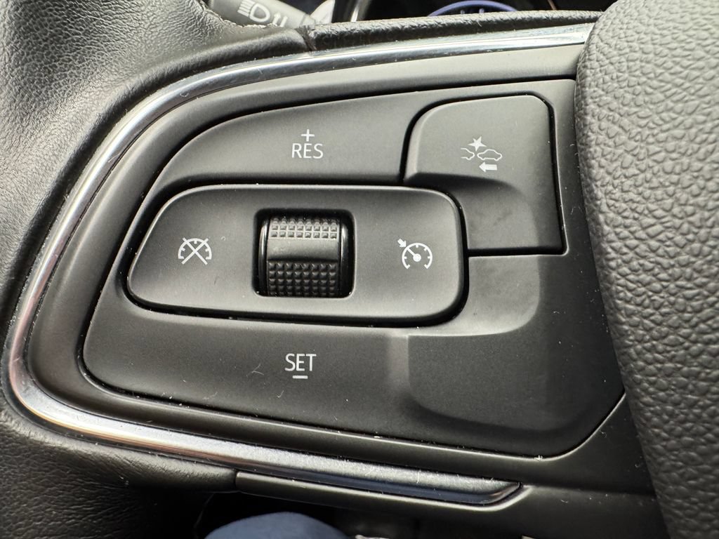 Used 2021 Buick Encore GX Select w/ Sport Touring Package AWD/4WD image 14