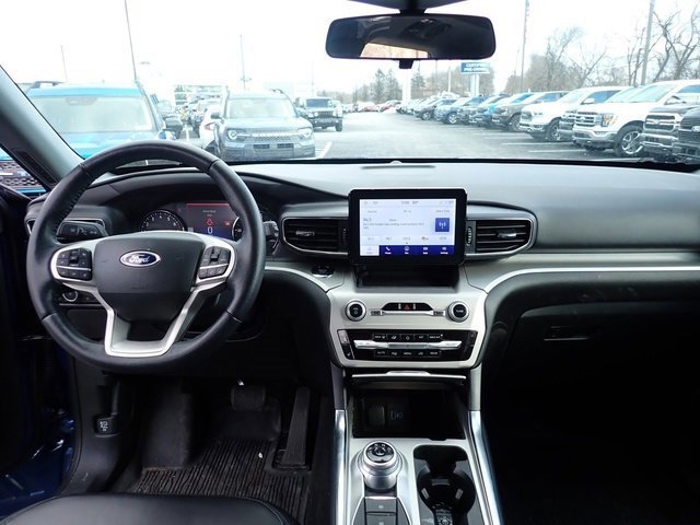 Certified 2022 Ford Explorer XLT w/ Equipment Group 202A image 12