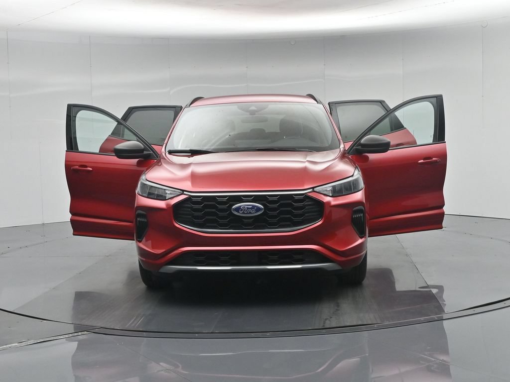 Certified 2023 Ford Escape ST-Line w/ Tech Pack #1 FWD image 32
