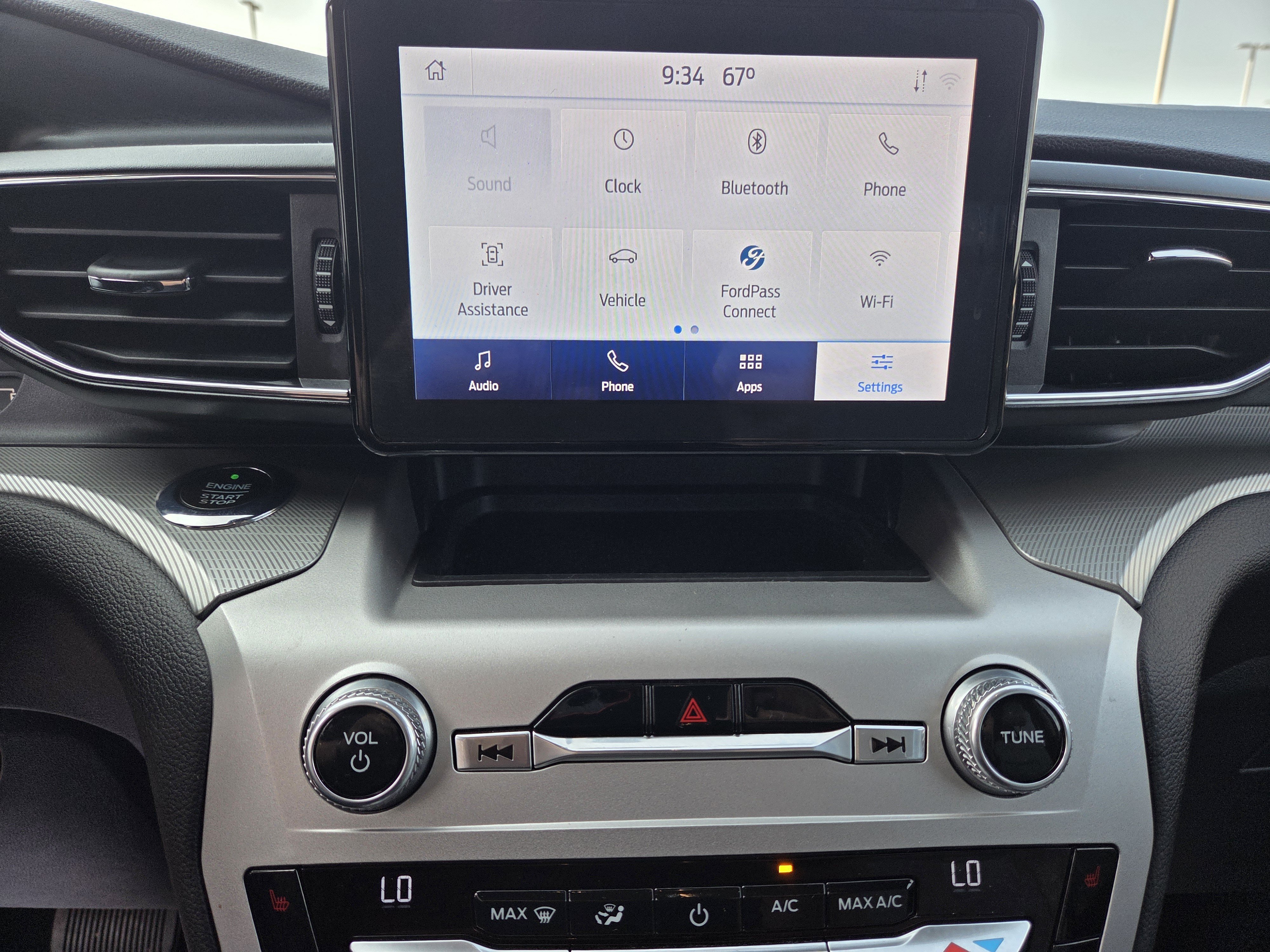 Certified 2021 Ford Explorer XLT w/ Equipment Group 202A AWD/4WD image 16