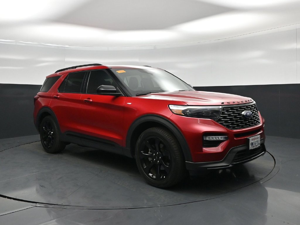 Certified 2024 Ford Explorer ST-Line w/ Class IV Trailer Tow Package RWD image 57