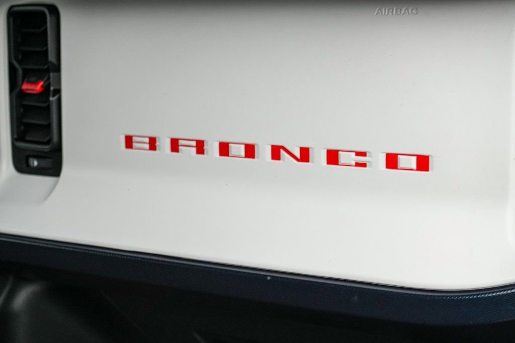 Certified 2024 Ford Bronco Heritage Edition image 32