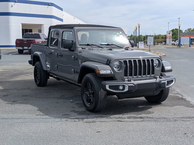 Used 2021 Jeep Gladiator Sport AWD/4WD image 2